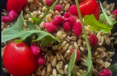 Mathavresallad med pesto
