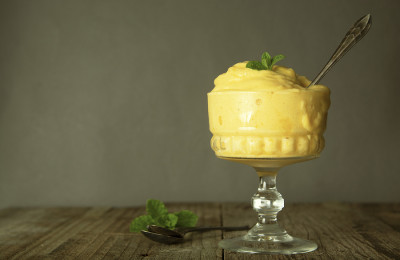 Mangoglass med kvarg